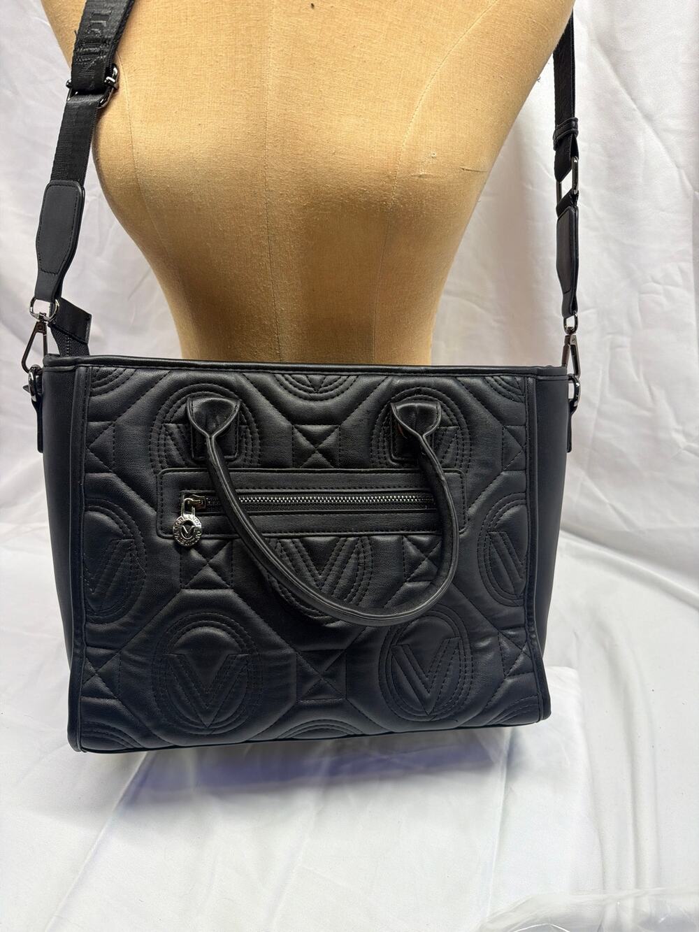 FASHION BAG!!! Black Embossed Leather Handbag –Shoulder Bag – V Logo Medallion